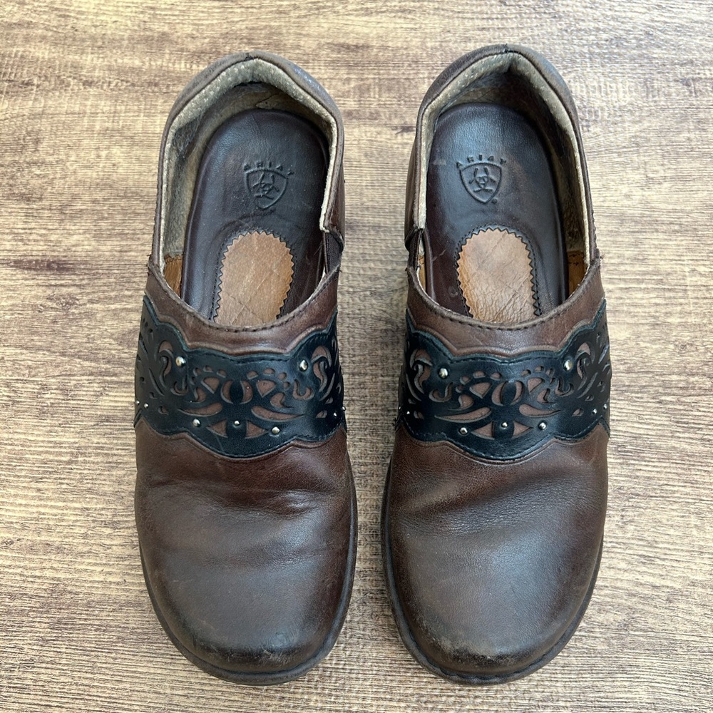 Ariat Women’s Leather Black Detail Clog Shoes Sz 5.5‎